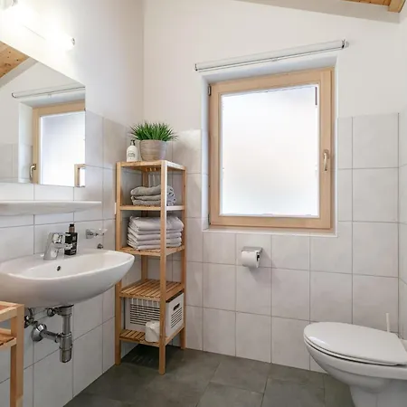 Dik Hout Chalet Hippach
