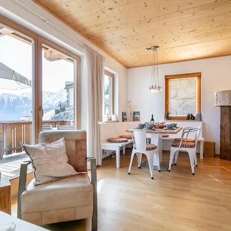 Dik Hout Chalet