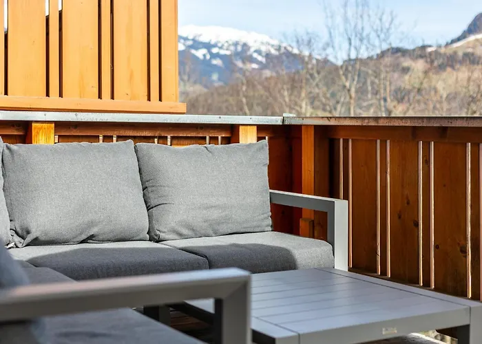 シャレー Dik Hout